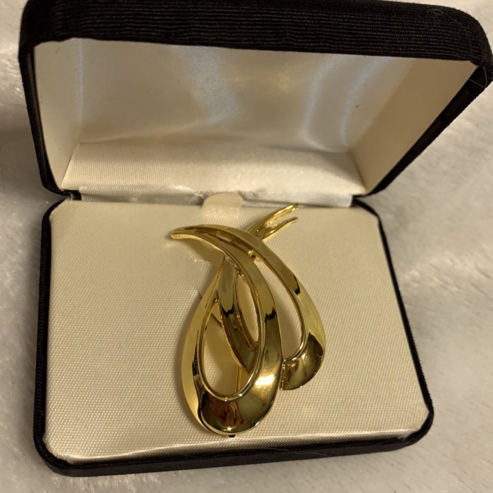 Vintage Brooch